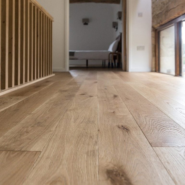 View A104 Oak Rustic Brushed & Oiled View A104 Oak Rustic Brushed & Oiled