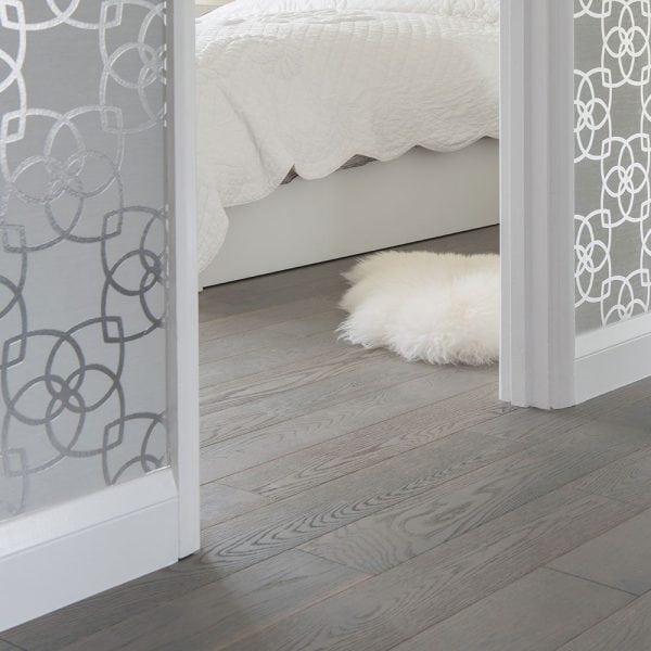 View EP104 Eiger Petit/ Grey Stained Oak View EP104 Eiger Petit/ Grey Stained Oak