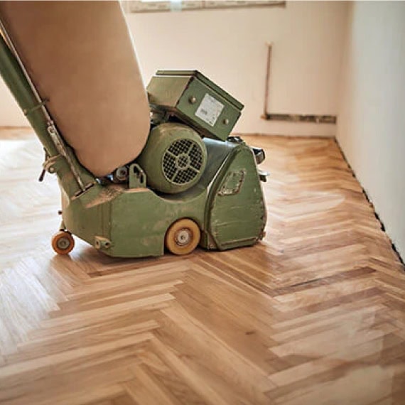 Floor sanding machine