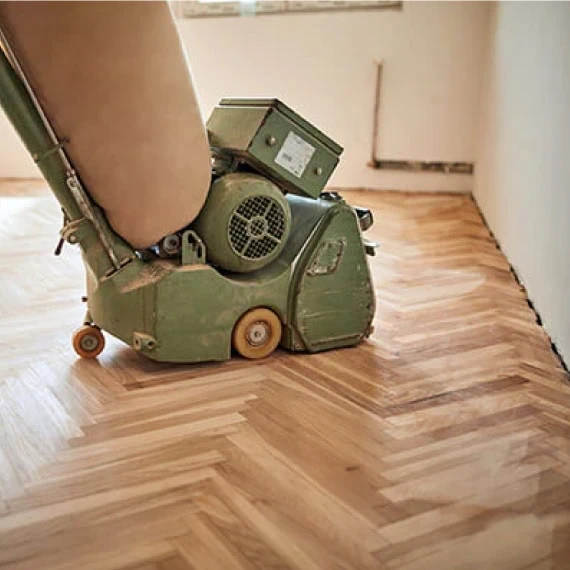 Floor sanding machine